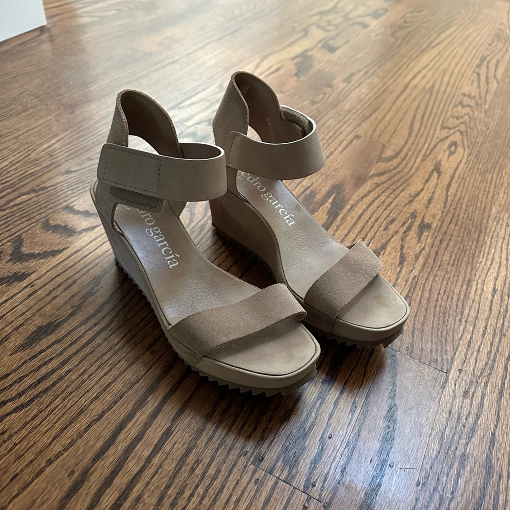 Pedro Garcia suede sandals